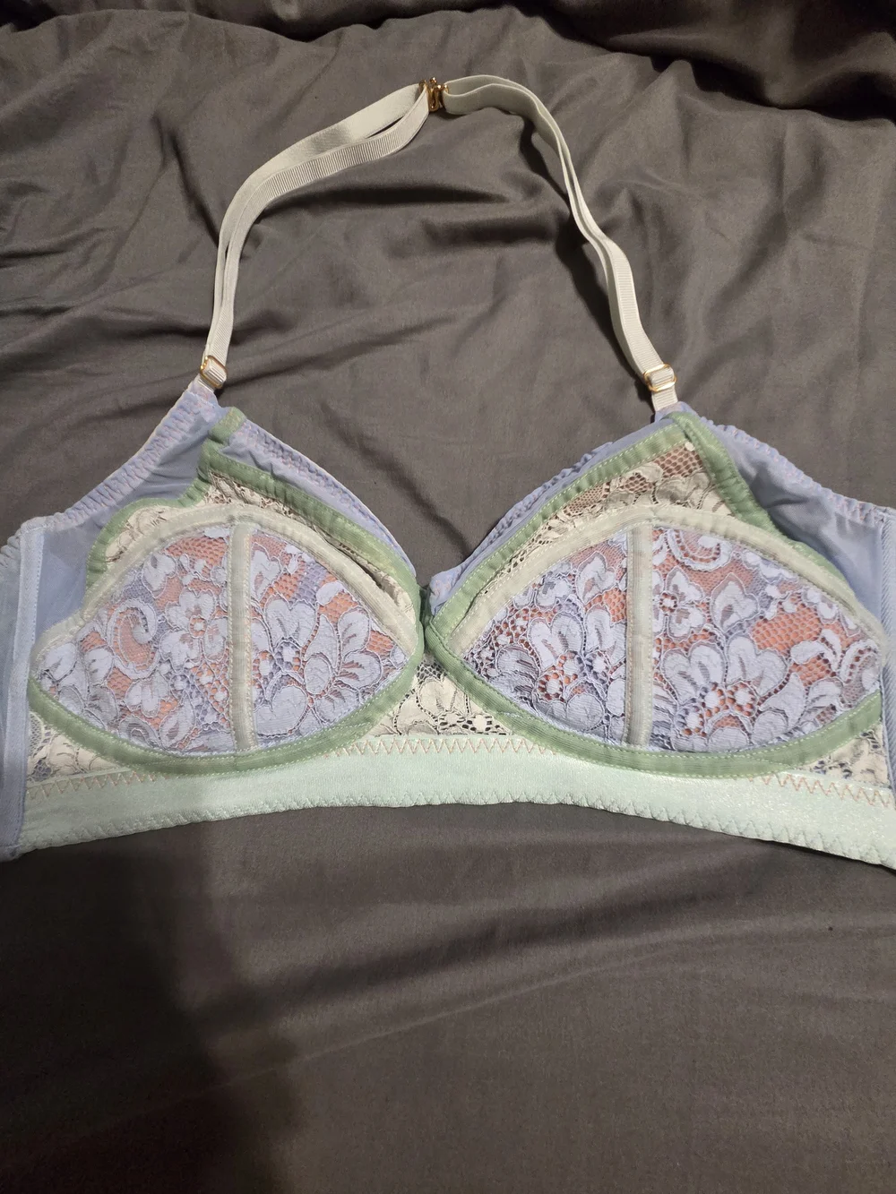 NWOT Women’s Lace Padded Bralette in Pastel Multicolor